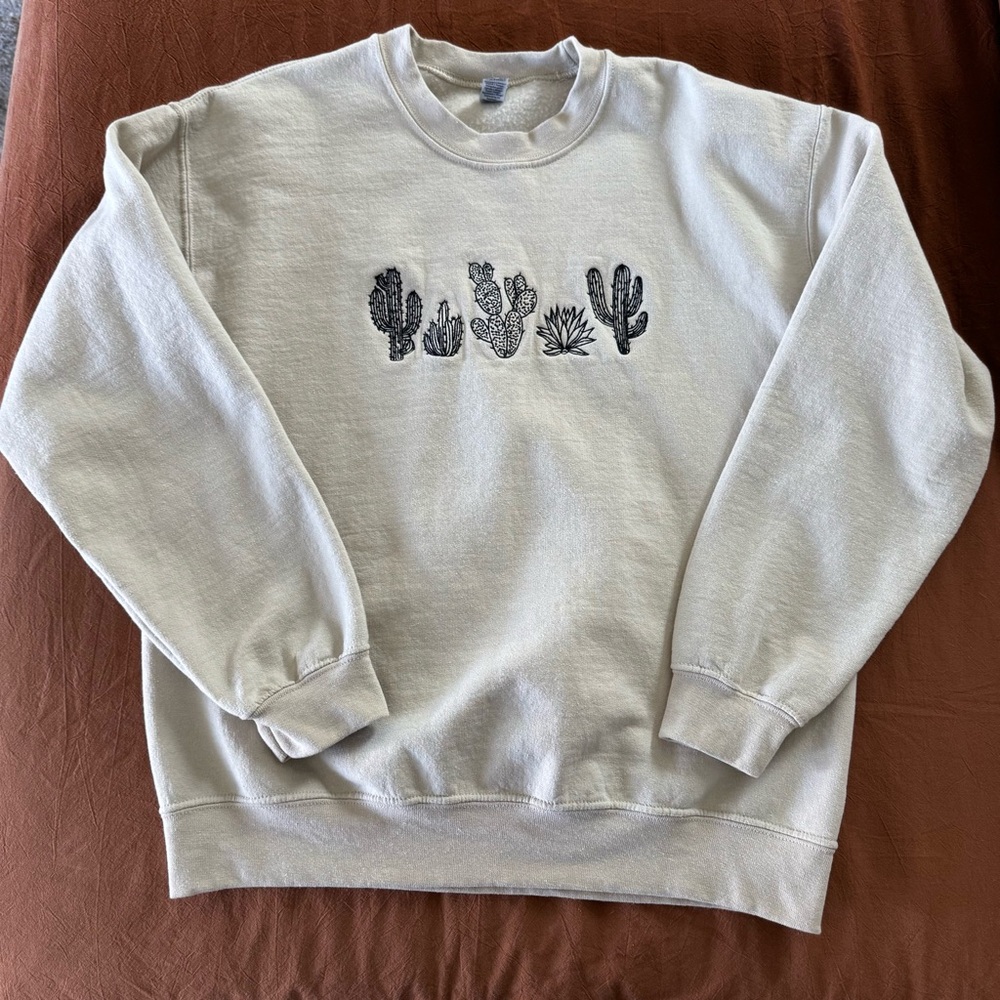 Cream Cactus Sweater Size Medium